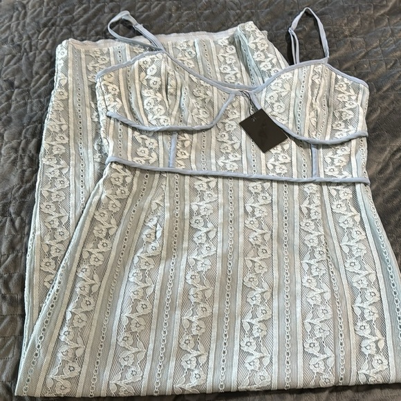 NWT Nasty Gal Lace Panel Split Mini - Picture 10 of 15